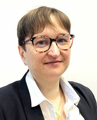 nancy-noel-portrait-page-nos-equipes-union-tlf-transport-logistique.jpg